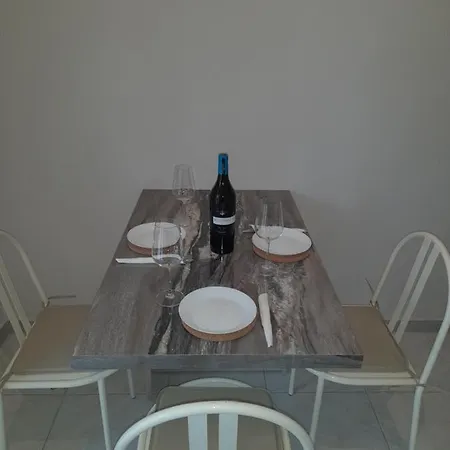 Nicolas Apartamento *
